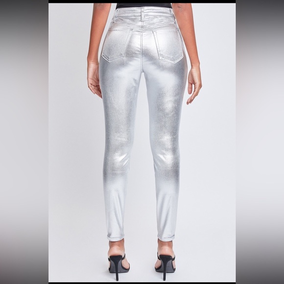 NEW WOMENS METALLIC SKINNY LEG PANTS SILVER - Picture 3 of 3